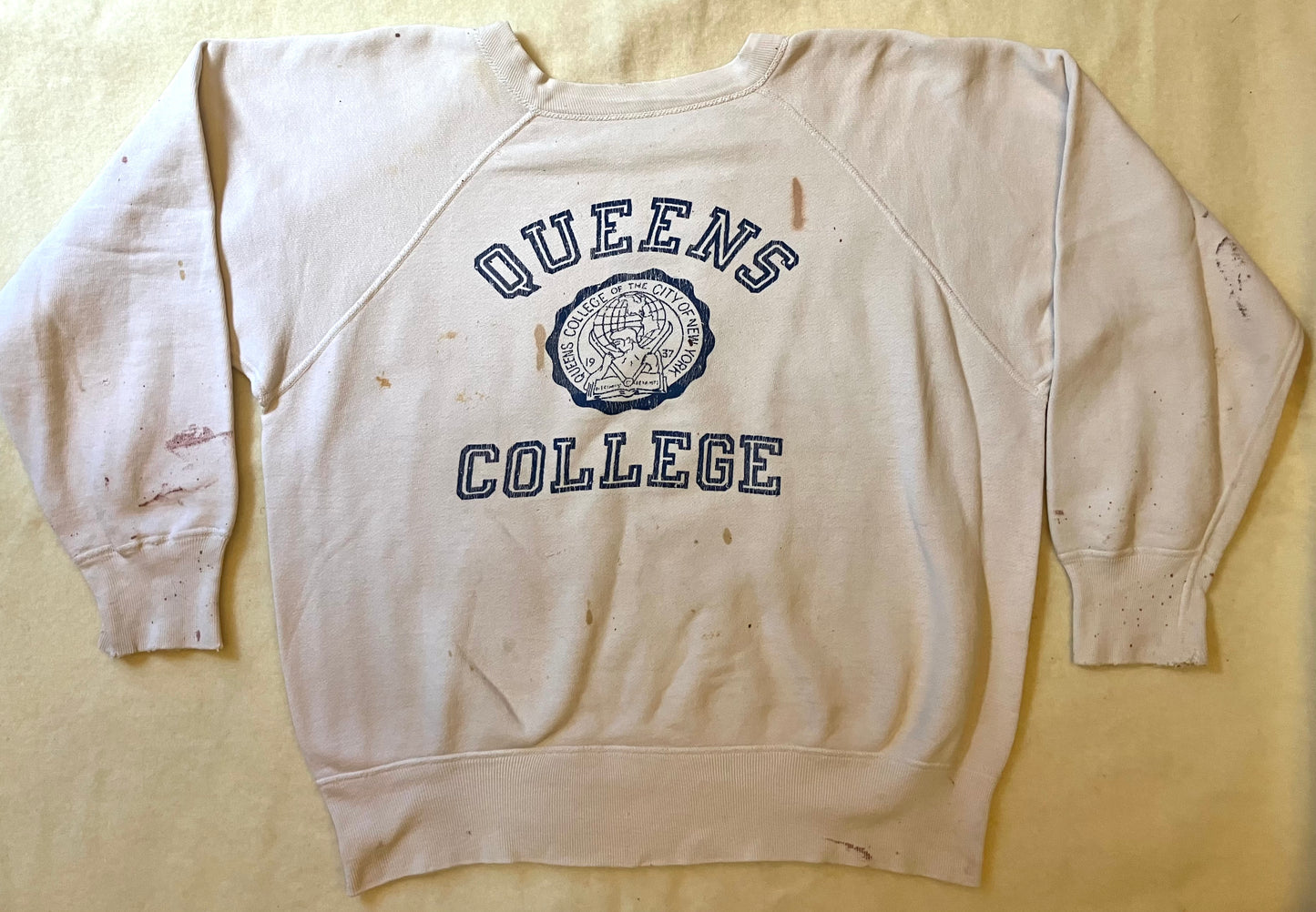 Vintage 1950s American White Queens College Raglin Sleeve ￼Sweatshirt